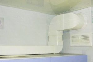 Установка воздуховода для кухонной вытяжки в Малоярославце